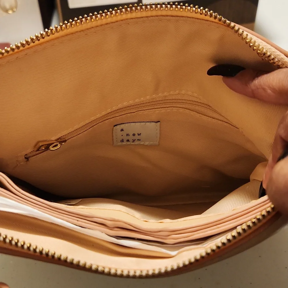 A New Day Pink Crossbody NWOT - Picture 4 of 9
